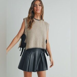 Buttermelon Sleeveless Side Tie Sweater Vest Top